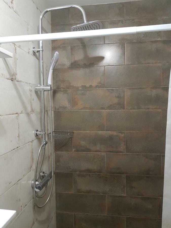 Silver Star Apartment 40M Uzhhorod Exterior foto