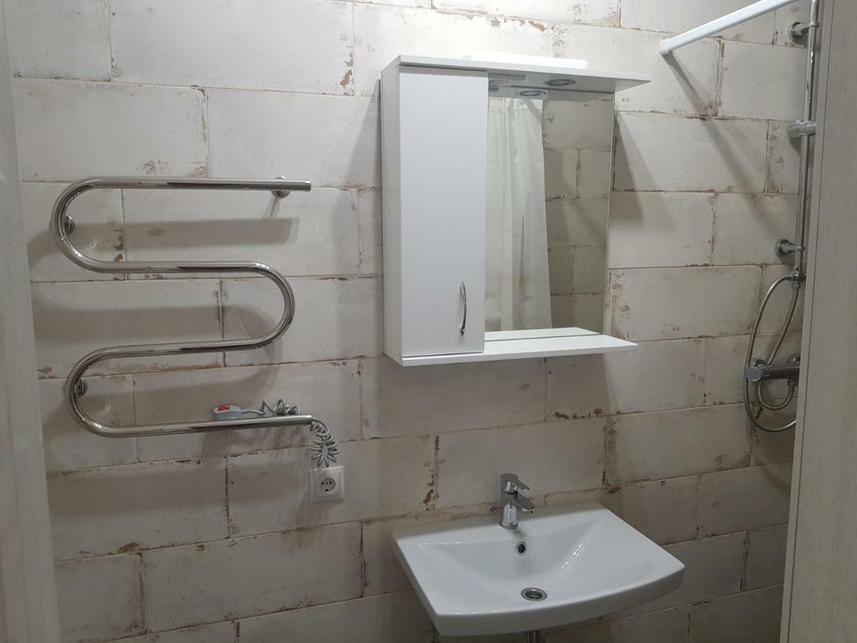 Silver Star Apartment 40M Uzhhorod Exterior foto