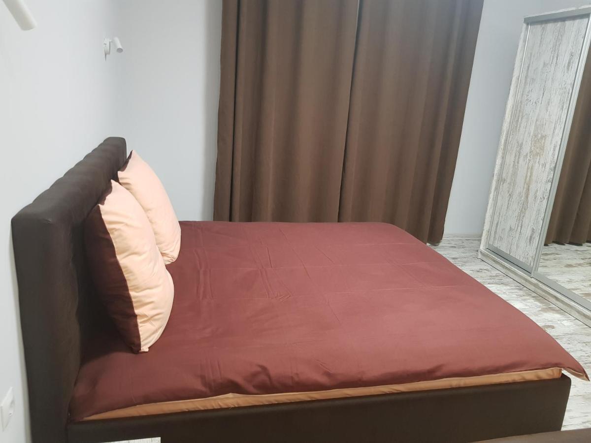 Silver Star Apartment 40M Uzhhorod Exterior foto